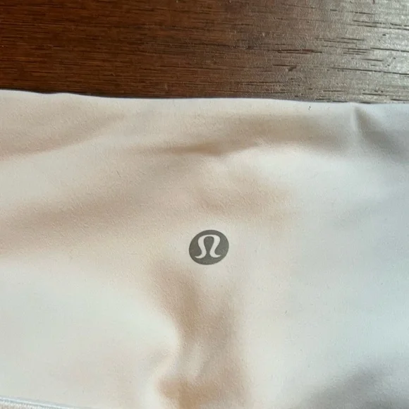 Lululemon white mesh leggings - Picture 3 of 8